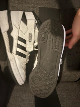 Adidas Forum Mid Blancas y Negras