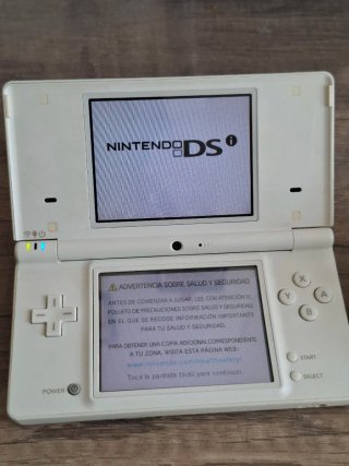 Nintendo DSi Blanca + Cargador