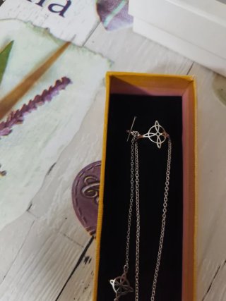 Collar, pulsera y anillo de acero