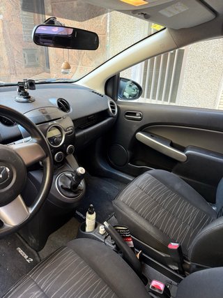 Mazda 2 2010