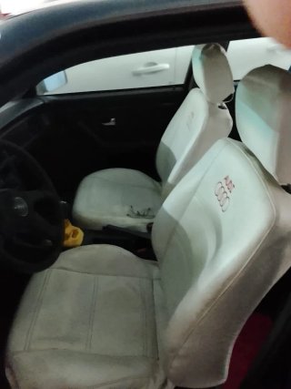 audis  audi 1995. Número de teléfono 688-257178