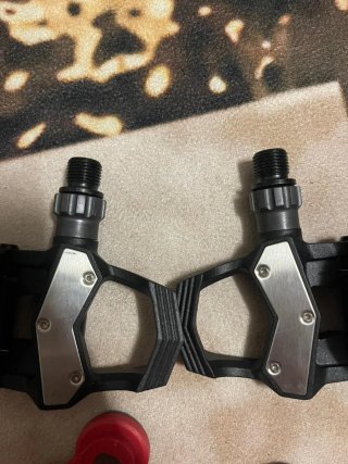 Pedales E-PR4 Race 85x88mm Termoplástico