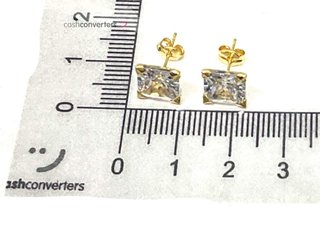 pendientes oro 18k con piedra con circonita