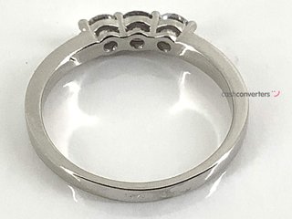 anillo oro 18k con piedra con diamante de laboratorio