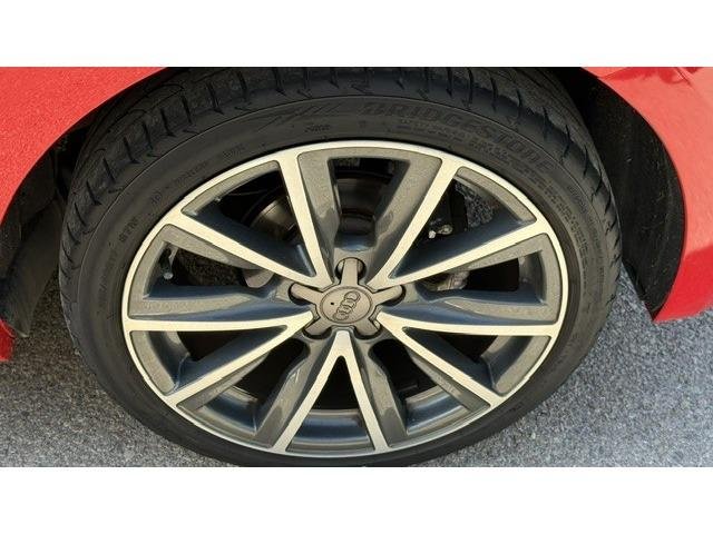 Audi A1 Adrenalin 1.4 TDI ultra 66 kW (90 CV)