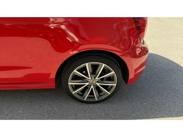 Audi A1 Adrenalin 1.4 TDI ultra 66 kW (90 CV)