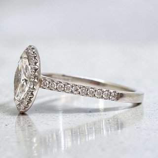 sortija-diamantes-marquise-platino