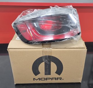 Piloto Trasero Izq Jeep Compass 17-21 Mopar