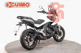 CFMOTO 700 MT