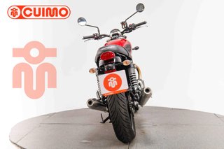 TRIUMPH SPEED TWIN 900