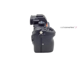 camara digital evil sony alpha a7 iii (ilce-7m3)