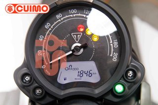 TRIUMPH SPEED TWIN 900