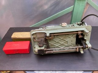 2.Máquinas de coser Refrey  y Alfa j