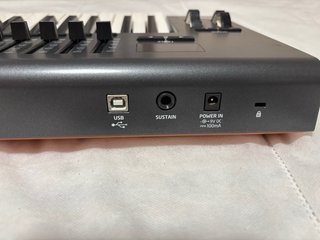 Teclado MIDI Novation Launchkey 49 MK2