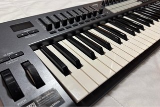 Teclado MIDI Novation Launchkey 49 MK2