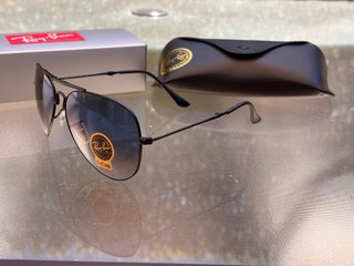 Gafas de sol Ray-Ban Aviator negras y azules