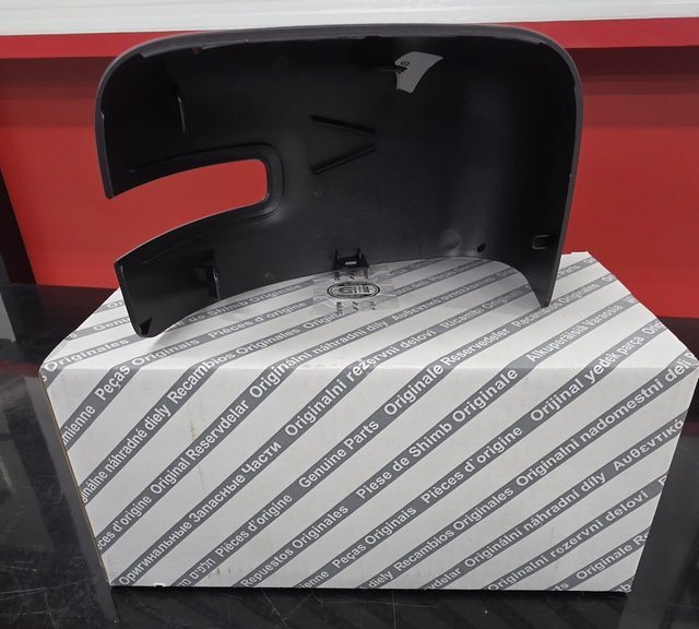 Carcasa Retrovisor Izq dcho. Jeep Renegade 2014>22