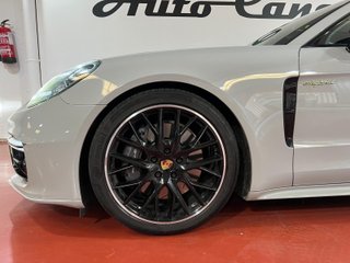Porsche Panamera 4 E-Hybrid