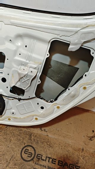 PUERTA TRASERA DERECHA Lancia Ypsilon (402)(2011->)