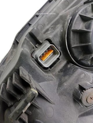 Kia 23386198 faro derecho 921021g030 rio ii (jb)