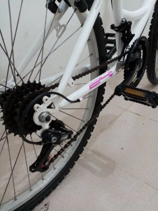 Bicicleta Niña 24 pulgadas Paseo Blanca/Rosa
