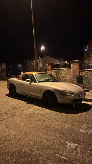 Mazda MX-5 2000