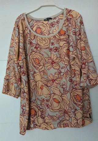 Blusa Sfera verde oBlusa Didi Estampada Floral