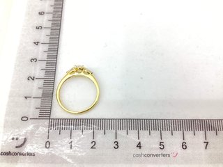 anillo oro 18k con piedra con diamante de laboratorio