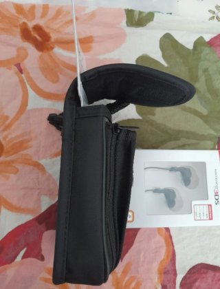 NUEVO. Custodia e caricabatterie Nintendo 3DS/DSi/DS LITE...