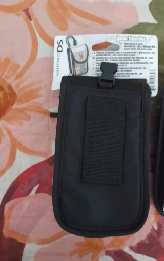 NUEVO. Custodia e caricabatterie Nintendo 3DS/DSi/DS LITE...