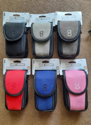 NUEVO. Custodia e caricabatterie Nintendo 3DS/DSi/DS LITE...