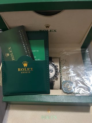 Reloj Rolex Caja Verde y Dorada