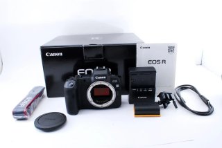 Canon EOS R con objetivo y bolso