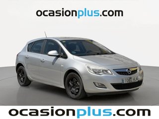 Opel Astra 1.6 Selective 85 kW (115 CV)