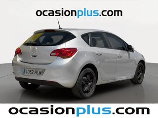 Opel Astra 1.6 Selective 85 kW (115 CV)