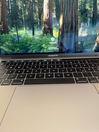 MacBook Pro 13” 2018 16GB RAM Touch Bar
