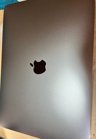 MacBook Pro 13 2018 16GB RAM Touch Bar