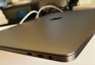 MacBook Pro 13 2018 16GB RAM Touch Bar