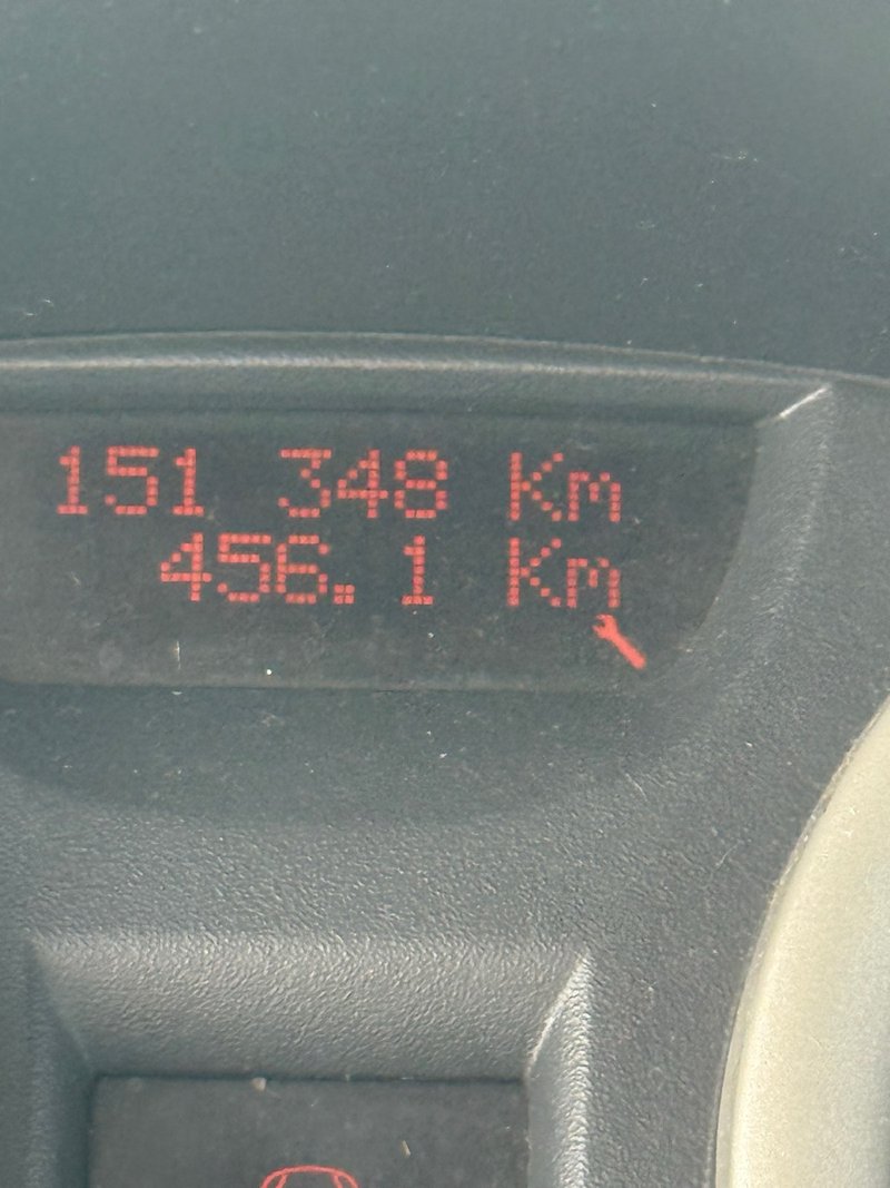 Renault Megane 2024 - foto 1