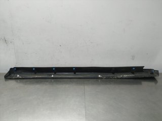 FALDON LATERAL MITSUBISHI OUTLANDER (GF0/GG0) 4J1
