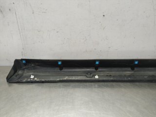 FALDON LATERAL MITSUBISHI OUTLANDER (GF0/GG0) 4J1
