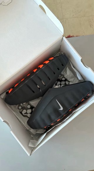 Nike Mind Zuecos Negros