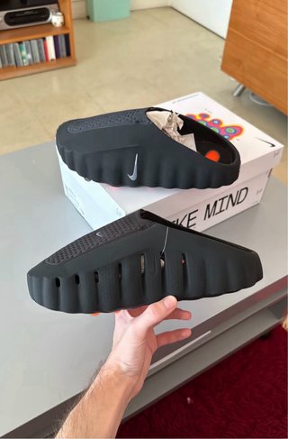 Nike Mind Zuecos Negros