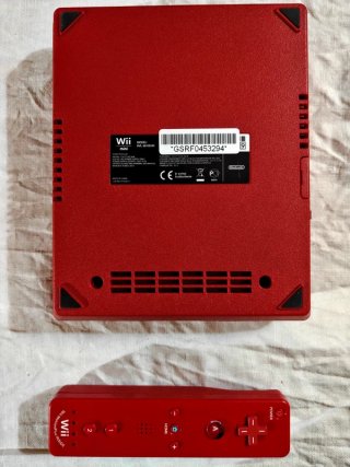 Nintendo Wii Mini Rossa + Controller Rosso