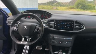Peugeot 308 2.0 BLUEHDI GT 180 5P