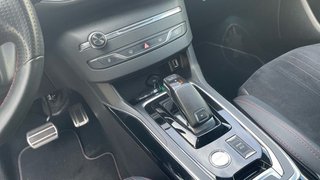 Peugeot 308 2.0 BLUEHDI GT 180 5P