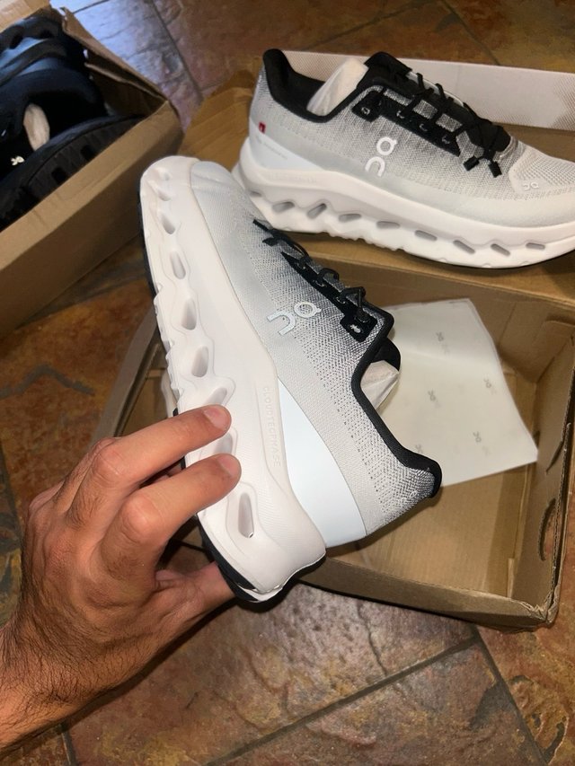 Zapatillas On Cloud Mujer/Hombre Talla 42