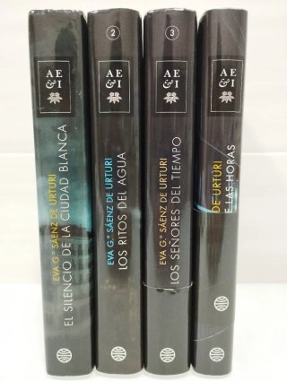 Pack 4 libros Eva García Sáenz de Urturi