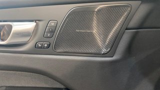 VOLVO XC60 2.0 T6 RECHARGE BLACK ED PLUS AT 4WD 5P