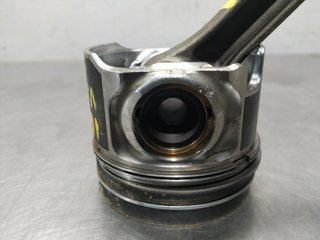 PISTON VOLKSWAGEN PASSAT VARIANT (3C5) BKP